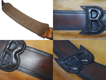 Load image into Gallery viewer, Berluti ベルルッティ カリグラフティBロゴショルダーバッグ ブラウン レザー シルバー金具 美品 中古 4b006908