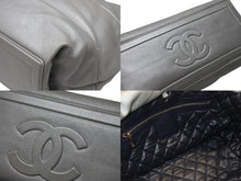 Load image into Gallery viewer, CHANEL シャネル コココクーン トートバッグ 13番台 ココマーク レザー シルバー キルティング シルバー金具 美品 中古 4b006922