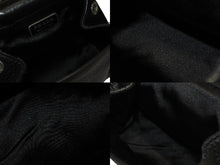 Load image into Gallery viewer, PRADA プラダ 97FW ループ ワンショルダーバッグ レザー ブラック アーカイブ トライアングルロゴ金具 シルバー金具 美品 中古 4b006940
