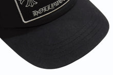 Load image into Gallery viewer, CHROME HEARTS クロムハーツ トラッカーキャップ ハリウッド限定 CHロゴ刺繍 クロスボール シルバー 925 ブラック 良品 中古 4b006957