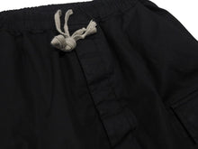 Load image into Gallery viewer, Rick Owens リックオウエンス パンツ CARGO LONG PANTS RU01D3379 LIDO期 24SS コットン ポリウレタン ブラック サイズ48 美品 中古 4b006964