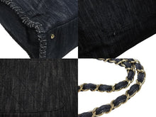 Load image into Gallery viewer, CHANEL シャネル チェーントートバッグ A31932 10番台 夜間飛行 刺繍 ココマーク デニム エンブロイダリー 美品 中古 4b006965