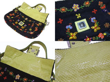 Load image into Gallery viewer, FENDI フェンディ ビーズ刺繍 マンマバケット ワンショルダーバッグ 26424 ブラック マルチカラー グリーン シルバー金具 ロゴ 美品 中古 4b006967