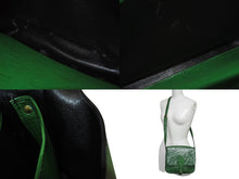 Load image into Gallery viewer, LOUIS VUITTON ルイヴィトン カルトシエール ショルダーバッグ M52244 ボルネオグリーン ゴールド金具 美品 中古 4b006982