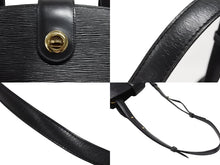 Load image into Gallery viewer, LOUIS VUITTON ルイヴィトン LV クリュニー ショルダーバッグ M52252 エピレザー ブラック ゴールド金具 美品 中古 4b006983