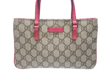 Load image into Gallery viewer, 極美品 GUCCI グッチ ミニハンドバッグ GG 114559 002122 イタリア製 PVC レザー ベージュ ピンク シルバー金具 中古 4b006985