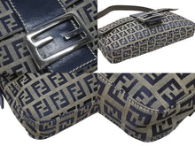 Load image into Gallery viewer, FENDI フェンディ ズッキーノ柄 マンマバケット ワンショルダーバッグ 26424 ネイビー シルバー シルバー金具 美品 中古4b006993