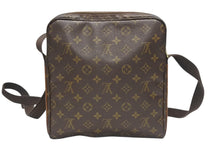 Load image into Gallery viewer, LOUIS VUITTON ルイヴィトン トロター ボブール ショルダーバッグ M97037 モノグラム ブラウン PVC レザー ゴールド金具 美品 中古 4b007000