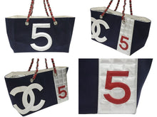 Load image into Gallery viewer, 極美品 CHANEL シャネル トートバッグ チェーンショルダー ココマーク 7番台 No.5 ネイビー シルバー キャンバス レザー 中古 4b007015