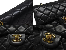 Load image into Gallery viewer, 極美品 CHANEL シャネル マトラッセ23 Wフラップ Wチェーンショルダーバッグ 1番台 ラムスキン ココマーク ブラック ゴールド金具 中古 4b007017