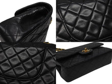 Load image into Gallery viewer, 極美品 CHANEL シャネル マトラッセ23 Wフラップ Wチェーンショルダーバッグ 1番台 ラムスキン ココマーク ブラック ゴールド金具 中古 4b007017