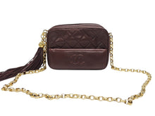 Load image into Gallery viewer, CHANEL シャネル チェーンショルダーバッグ 3番台 ココマーク フリンジ レザー ボルドー ゴールド金具 美品 中古 4b007025
