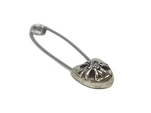Load image into Gallery viewer, [USED/中古]CHROME HEARTS クロムハーツ ペンダントトップ セーフティーピン ラージ 1PD シルバー シルバー925 Aランク 中古 4b007074