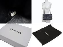 Load image into Gallery viewer, 極美品 CHANEL シャネル マトラッセ25 チェーンショルダーバッグ ココマーク 13番台 キャビアスキン ブラック シルバー金具 中古 4b007101