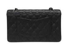Load image into Gallery viewer, 極美品 CHANEL シャネル マトラッセ25 チェーンショルダーバッグ ココマーク 13番台 キャビアスキン ブラック シルバー金具 中古 4b007101