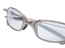 Load image into Gallery viewer, OAKLEY オークリー X-METAL JULIET ジュリエット サングラス メタルフレーム TITANIUM チタン シルバー 美品 中古 4b007132
