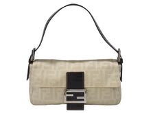 Load image into Gallery viewer, FENDI フェンディ マンマバケット ワンショルダーバッグ 26424 ズッキーノ柄 キャンバス レザー ベージュ シルバー金具 美品 中古 4b007137