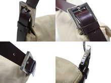 Load image into Gallery viewer, FENDI フェンディ マンマバケット ワンショルダーバッグ 26424 ズッキーノ柄 キャンバス レザー ベージュ シルバー金具 美品 中古 4b007137