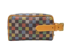 Load image into Gallery viewer, 極美品 LOUIS VUITTON ルイヴィトン LVバーズダミエ ロッカー ドップキット クラッチバッグ 2025SS N00151 ブラウン マルチカラー 中古 4b007143
