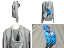Load image into Gallery viewer, ルイヴィトン LOUISVUITTON 21AW RM212 ロゴプリントネオン ワーキングマンフーディ パーカー グレー M 美品 中古 4b007161