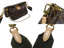 Load image into Gallery viewer, LOUIS VUITTON ルイヴィトン モノグラム ミュルティポシェット アクセソワール カーキ ショルダーバッグ M44813 美品 中古 4b007173
