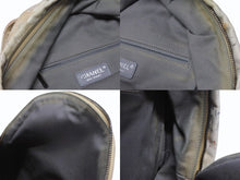 Load image into Gallery viewer, 極美品 激レア シャネル CHANEL A92352 2014年コレクション グラフィティ ペイント リュック ベージュ アクト2 中古 4b007189