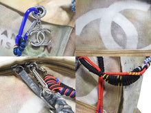 Load image into Gallery viewer, 極美品 激レア シャネル CHANEL A92352 2014年コレクション グラフィティ ペイント リュック ベージュ アクト2 中古 4b007189