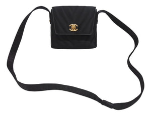 極美品 CHANEL シャネル シェブロン Vステッチ 2way クラッチ ミニ ショルダーバッグ サテン ブラック 中古 4b007194