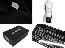 Load image into Gallery viewer, 極美品 CHANEL シャネル シェブロン Vステッチ 2way クラッチ ミニ ショルダーバッグ サテン ブラック 中古 4b007194