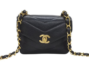 極美品 CHANEL シャネル Vステッチ チェーンショルダーバッグ 3番台 AO1115 キャビアスキン ココマーク ブラック ゴールド金具 中古 4b007195