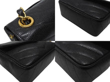 Load image into Gallery viewer, 極美品 CHANEL シャネル Vステッチ チェーンショルダーバッグ 3番台 AO1115 キャビアスキン ココマーク ブラック ゴールド金具 中古 4b007195