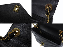 Load image into Gallery viewer, 極美品 CHANEL シャネル Vステッチ チェーンショルダーバッグ 3番台 AO1115 キャビアスキン ココマーク ブラック ゴールド金具 中古 4b007195