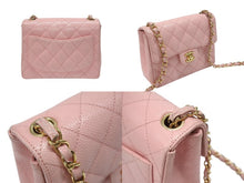 Load image into Gallery viewer, 極美品 CHANEL シャネル ミニマトラッセ チェーンショルダーバッグ ココマーク 7番台 キャビアスキン ピンク ゴールド金具 中古 4b007196