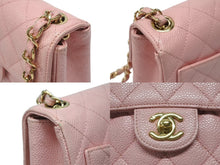 Load image into Gallery viewer, 極美品 CHANEL シャネル ミニマトラッセ チェーンショルダーバッグ ココマーク 7番台 キャビアスキン ピンク ゴールド金具 中古 4b007196