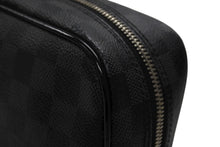 Load image into Gallery viewer, 極美品 LOUIS VUITTON ルイヴィトン トゥルース トワレ GM クラッチバッグ ダミエ コバルト N40484 シルバー金具 中古 4b007216