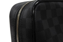 Load image into Gallery viewer, 極美品 LOUIS VUITTON ルイヴィトン トゥルース トワレ GM クラッチバッグ ダミエ コバルト N40484 シルバー金具 中古 4b007216