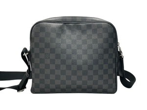 極美品 LOUIS VUITTON ルイヴィトン ダミエグラフィット デイトンPM N41408 ショルダーバッグ ブラック シルバー金具 中古 4b007219