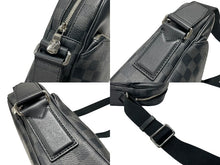 Load image into Gallery viewer, 極美品 LOUIS VUITTON ルイヴィトン ダミエグラフィット デイトンPM N41408 ショルダーバッグ ブラック シルバー金具 中古 4b007219
