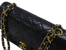 Load image into Gallery viewer, CHANEL シャネル マトラッセ23 Wフラップ Wチェーンショルダーバッグ 1番台 ラムスキン ココマーク ブラック ゴールド金具 美品 中古 4b007222