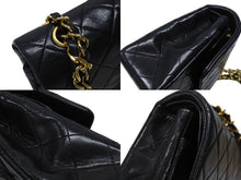 Load image into Gallery viewer, CHANEL シャネル マトラッセ23 Wフラップ Wチェーンショルダーバッグ 1番台 ラムスキン ココマーク ブラック ゴールド金具 美品 中古 4b007222