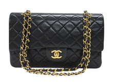 Load image into Gallery viewer, 極美品 CHANEL シャネル マトラッセ25 Wフラップ Wチェーンショルダーバッグ 1番台 ラムスキン ココマーク ブラック ゴールド金具 中古 4b007223