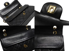 Load image into Gallery viewer, 極美品 CHANEL シャネル マトラッセ25 Wフラップ Wチェーンショルダーバッグ 0番台 ラムスキン ココマーク ブラック ゴールド金具 中古 4b007231