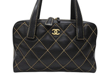 Load image into Gallery viewer, CHANEL シャネル ハンドバッグ ココマーク ワイルドステッチ ブラック レザー シルバー金具 8番台 美品 中古 4b007232