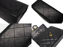 Load image into Gallery viewer, 極美品 CHANEL シャネル ミニマトラッセ17 Sフラップ Sチェーンショルダーバッグ 0番台 ラムスキン ココマーク ブラック ゴールド金具 中古 4b007233