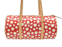 Load image into Gallery viewer, 極美品 LOUISVUITTON ルイヴィトン 草間彌生 パピヨン M91425 ショルダーバッグ モノグラムヴェルニ ドットインフィニティ ルージュ 中古 4b007243
