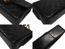 Load image into Gallery viewer, 極美品 CHANEL シャネル マトラッセ23 Wチェーンショルダーバッグ 3番台 ラムスキン ココマーク ブラック ゴールド金具 中古 4b007249