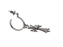 Load image into Gallery viewer, 新品未使用 CHROME HEARTS クロムハーツ タイニークロス フープ ピアス 重量6.0g シルバー925 1989刻印 アクセサリー 中古 4b007261