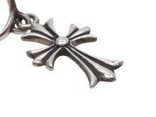 Load image into Gallery viewer, 新品未使用 CHROME HEARTS クロムハーツ タイニークロス フープ ピアス 重量6.0g シルバー925 1989刻印 アクセサリー 中古 4b007261