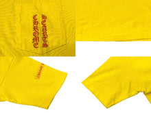 Load image into Gallery viewer, CHROME HEARTS クロムハーツ スクロールラベルロゴ 半袖Tシャツ サイズS プリント イエロー レッド 美品 中古 4b007266