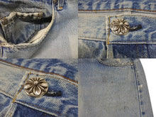 Load image into Gallery viewer, CHROME HEARTS クロムハーツ × LEVI&#39;S リーバイス デニムパンツ ジーンズ サイズ36 クロスボールボタン インディゴブルー 美品 中古 4b007281